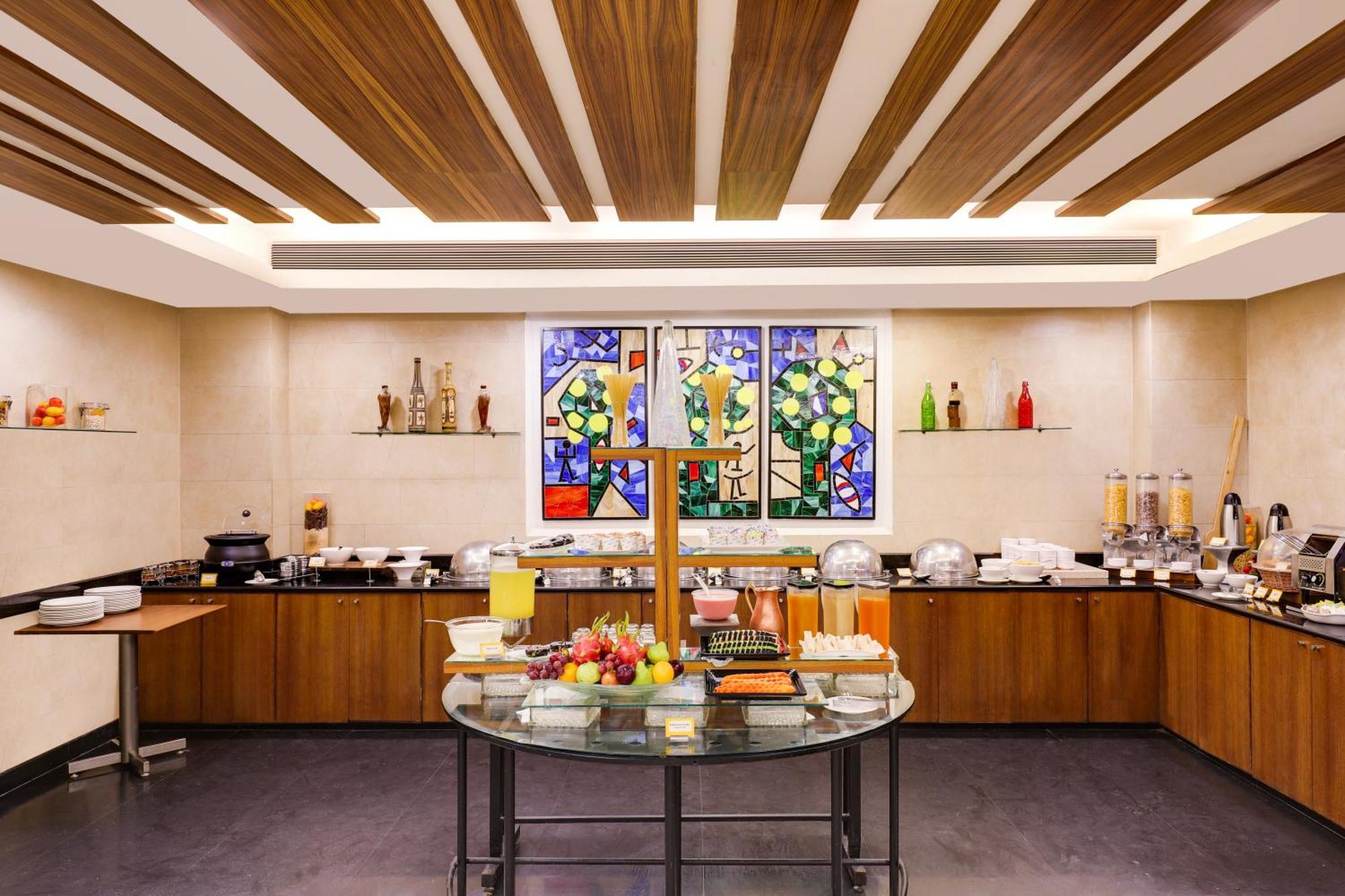 Lemon Tree Hotel, Indore Bagian luar foto