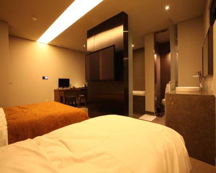 Lemon Tree Hotel, Indore Bagian luar foto