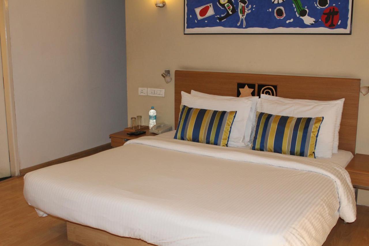 Lemon Tree Hotel, Indore Bagian luar foto